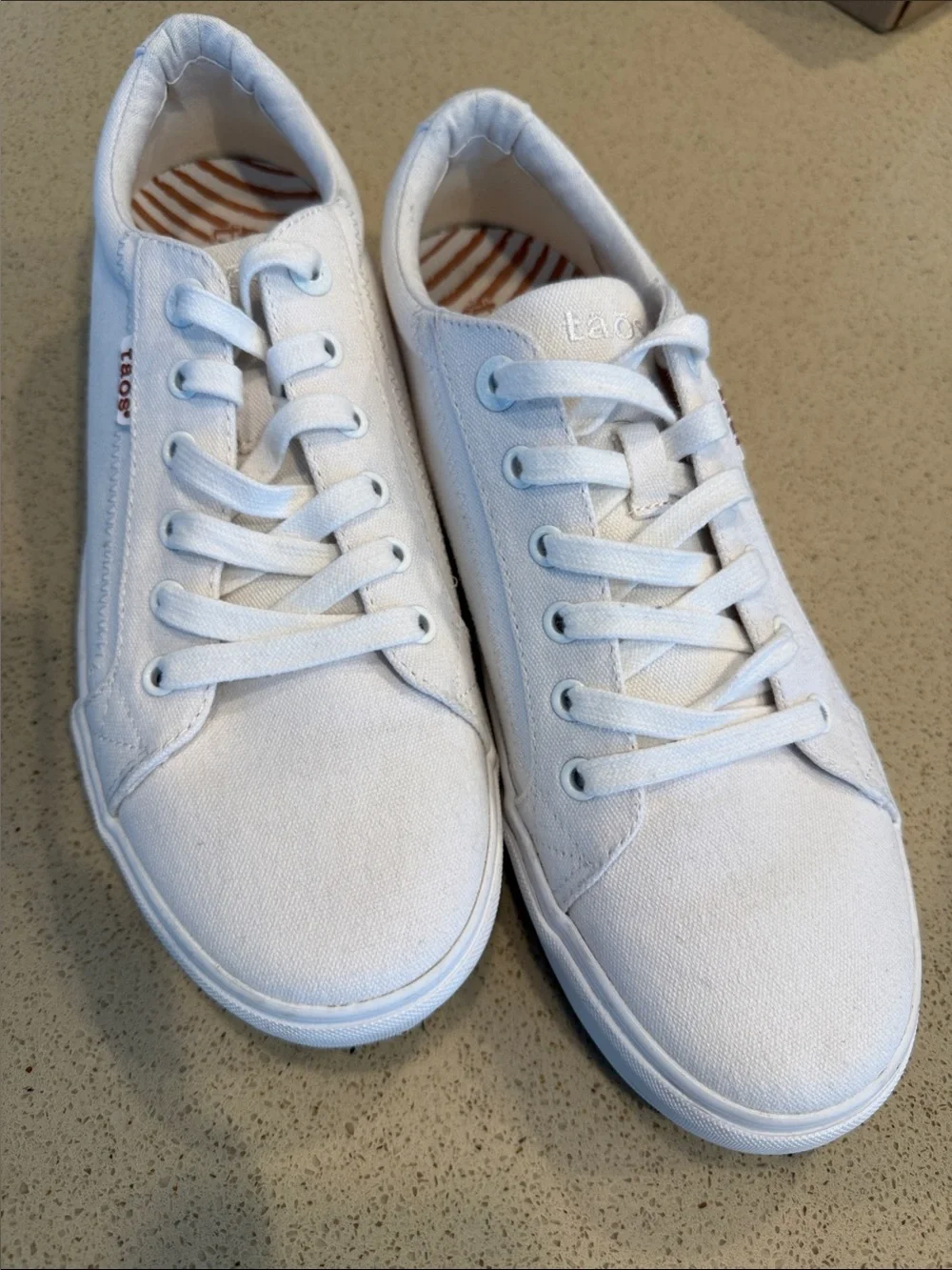 Toas White Canvas Lace-Up Sneakers